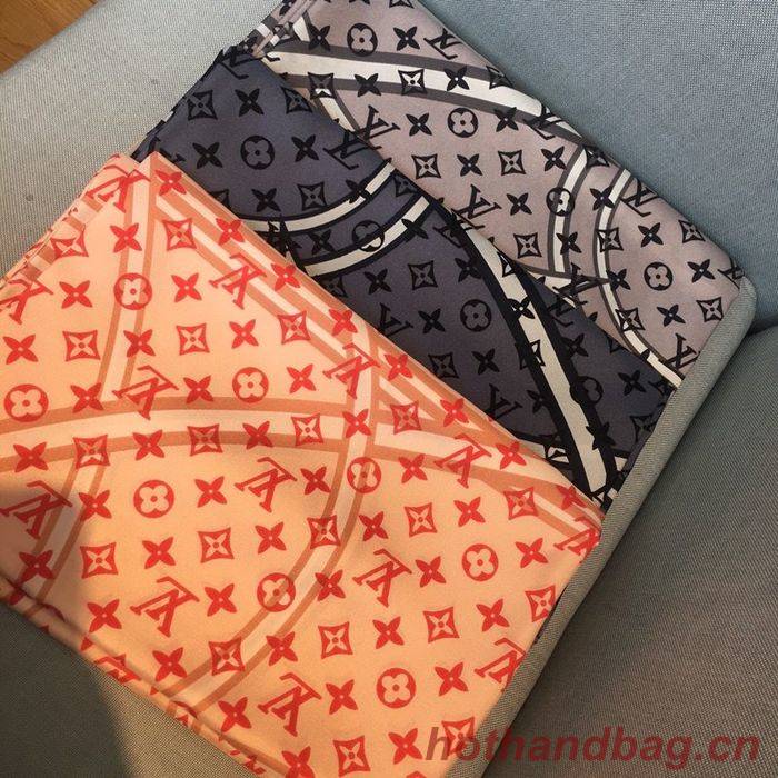 Louis Vuitton Scarf LVS00129